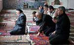 مشاهير روسيا من المسلمين يترددون على المساجد في شهر رمضان