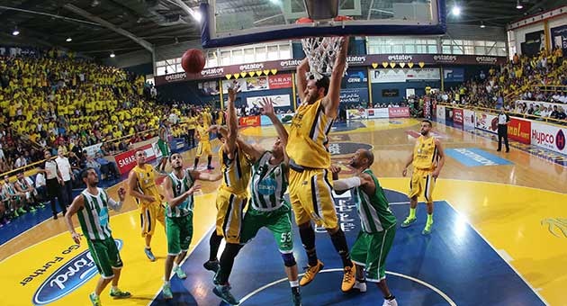 بالصور  ... فوز الرياضي على الحكمة 77-68