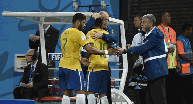 نيمار يقود البرازيل الى فوز كبير على كرواتيا 