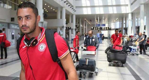 لاري مهنا حارس مرمى منتخب لبنان لكرة القدم اعتزال الحارس لاري مهنا اللعب دولياً