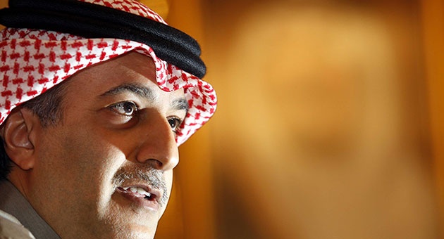 رئيس الاتحاد الاسيوي يتعهد  برفع الحظر  عن الملاعب العراقية 