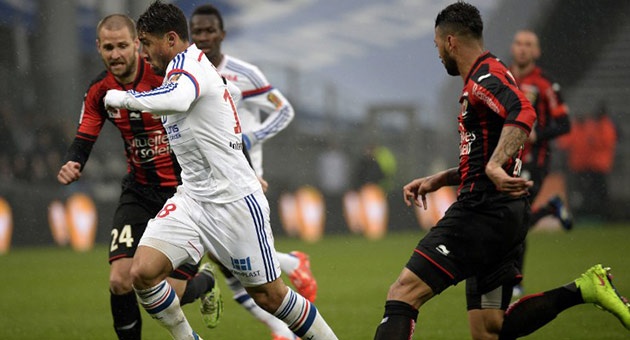 lyon_21__630 ليون يتعثر امام نيس ويفشل في استعادة الصدارة