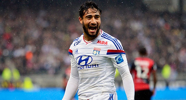 nabil_19_3_630 نبيل فقير يدافع عن الوان منتخب فرنسا