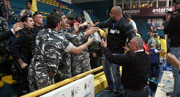 riyadi_10_630 آلية عمل واجراءات لضبط الامن في ملاعب كرة السلة