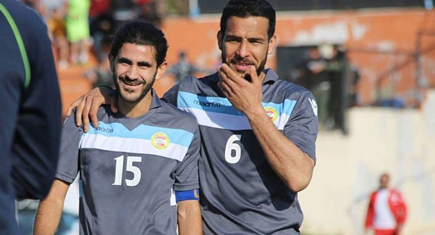 ahed_26_2_630 مرمر يقود تمارين العهد بعد غياب الحاج حمود