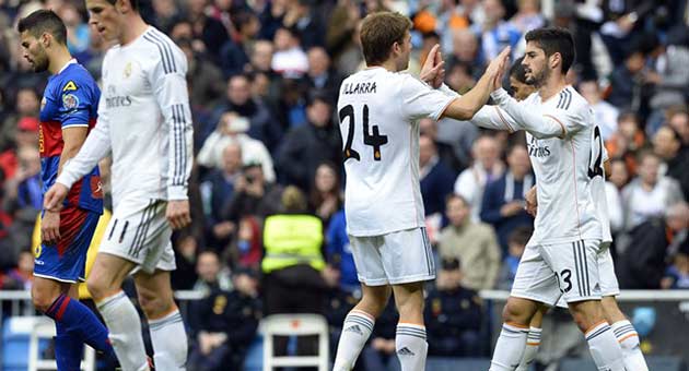 الدوري الاسباني : ريـال مدريد ينفرد بالصدارة مؤقتاً 