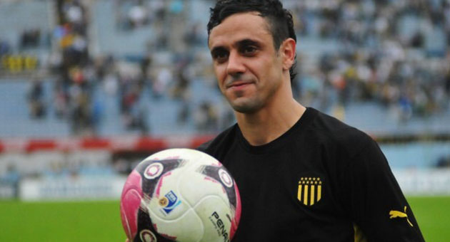 الاتحاد الاسيوي يوقف لاعب  النصر استويانوف لست مباريات