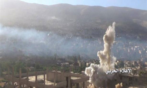 غارات لطيران الجيش السوري على تجمعات المسلحين في الزبداني تدمير آلية للمسلحين مزودة برشاش 23 بصاروخ موجه قرب جامع الرحمة وسط الزبداني وتفجير نفق لهم في حلب