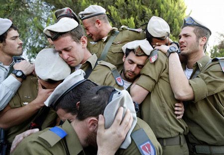 &rsquo;هآرتس&rsquo;: الجيش الاسرائيلي بحاجة في المعركة القادمة الى &rsquo;أبطال&rsquo; لكي ينتصر!!!