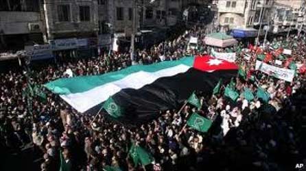 مظاهرات في الاردن مخاوف في كيان العدو من أن تؤدي الفوضى في العالم العربي إلى زعزعة الأردن