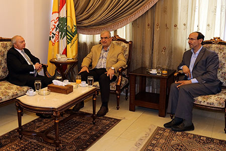 رعد مجتمعا بالسفير التركي بحضور مسؤول العلاقات الاعلامية في حزب الله رعد: إعلان بعبدا ولد ميتا ولم يبقَ منه الا الحبرُ على الورق