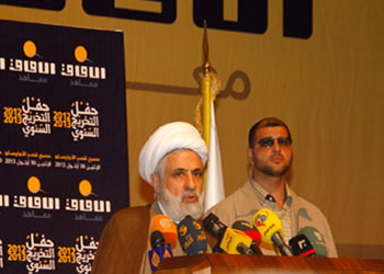 نائب الأمين العام لحزب الله متحدثا نائب الامين العام لحزب الله: الآخرون يمنعون الحكومة من التشكُّل حتى يأتي الأمر لمصلحة مشغليهم الإقليميين