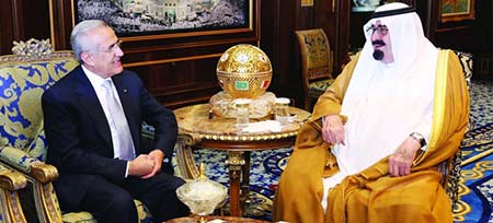 الرئيس سليمان خلال لقائه الملك السعودي خطاب التحريض والإجرام يغتال الشيخ غيّه