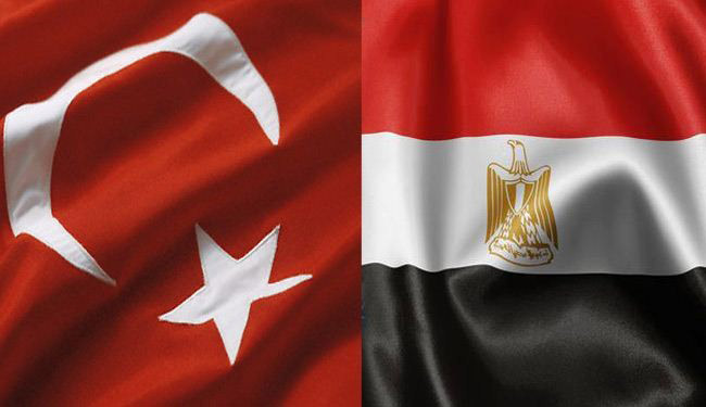 إن التوقع البولاني بأن الاقتصاد السوقي المضطرب سيؤدي إلى حركات وسياسات تسعى إلى &rsquo;ترسيخ&rsquo; وغرس السوق في مجتمع بحاجة للتعديل عن طريق التدقيق أكثر بالسياقات التاريخية والدينية والسياسية.