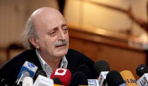  
جنبلاط: لا مفر من حل سياسي في سوريا