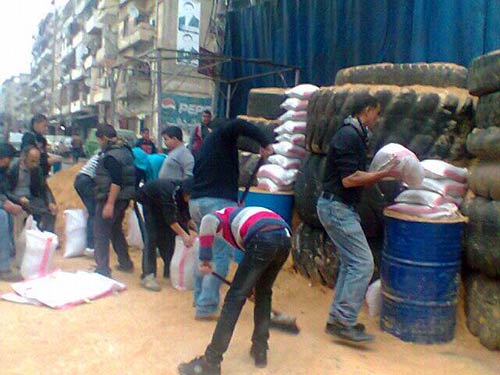 تعزيز الدشم في باب التبانة استمرار ’الفلتان’ الأمني في طرابلس