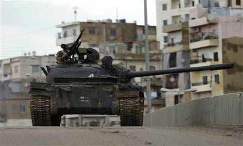 الجيش اللبناني يرد على مصادر النيران في طرابلس عشرات القتلى والجرحى في إشتباكات طرابلس