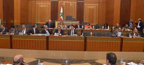 الهموم المطلبية تتقدم على الملفات السياسية والامنية