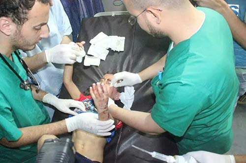 طفل جريح بدء الهجوم البري على قطاع غزة