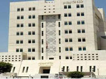 الخارجية السوية تنتقد هولاند دمشق تنتقد الرئيس الفرنسي الرافض لأي تعاون مع الاسد