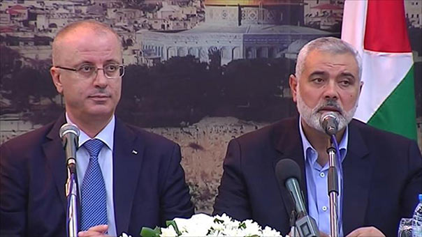 خلال مؤتمر صحافي بين رامي الحمد لله واسماعيل هنية ترحيب فلسطيني واسع بزيارة رئيس الحكومة الفلسطينية الى غزة