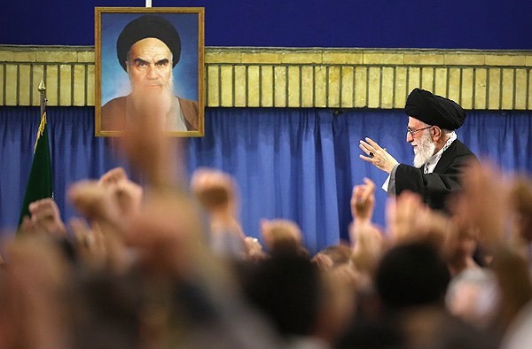 الإمام الخامنئي: أميركا ستكون المتضرر الأكبر من فشل المفاوضات النووية ومشكلتنا في غطرستها