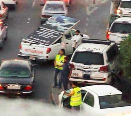 البحرين: قوات النظام تزيل الأعلام واليافطات العاشورائيّة في بوري 