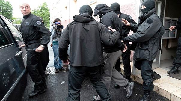 توقيف شبكة ارهابية في فرنسا ـ صورة من الارشيف تفكيك شبكة في فرنسا لارسال مقاتلين الى سوريا