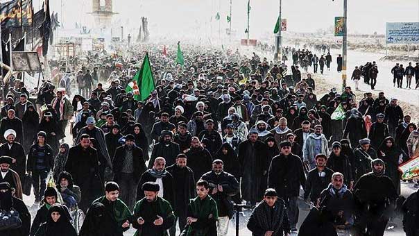 عشية أربعينية الامام الحسين (ع).. ملايين الزوار يحتشدون في كربلاء  