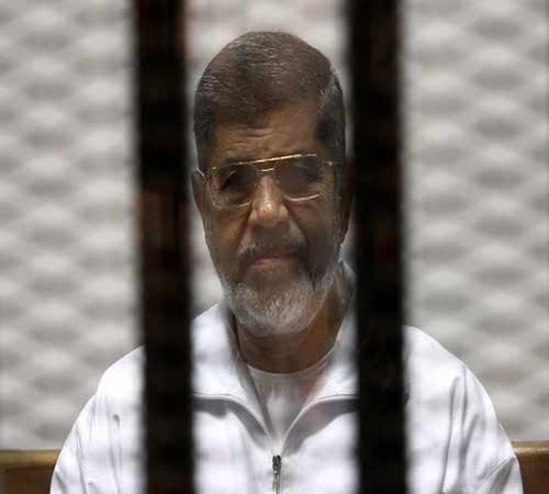 هل يمثل مرسي أمام المحكمة العسكرية لـ &rsquo;المرة الأولى&rsquo; بتهمة التحريض على القتل؟  
