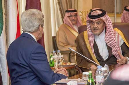 بدء اجتماع وزراء خارجية دول الخليج مع جون كيري