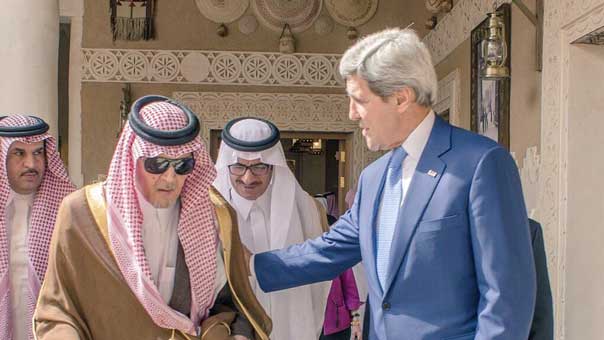 كيري يطلع دول الخليج على نتائج المفاوضات النووية مع إيران