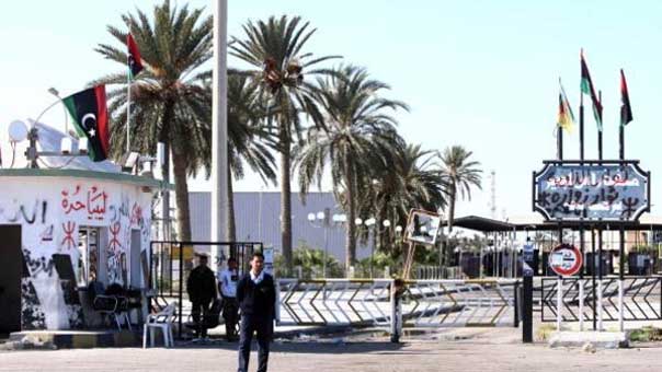 الجيش الليبي يسيطر على منطقتي ورشفانة والعزيزية ويقترب من طرابلس