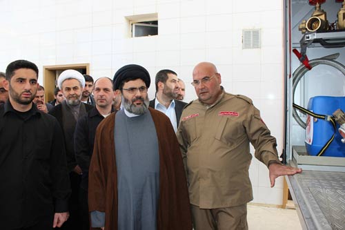 السيد هاشم صفي الدين في جولة على مركز الإطفاء في بلدة برعشيت جولة للسيد صفي الدين والنائب فضل الله على عدد من المراكز الزراعية والتنموية في قضاء بنت جبيل