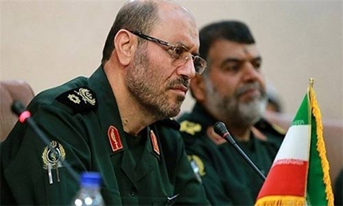 وزير الدفاع الإيراني يصل إلى بغداد لبحث الأوضاع الراهنة 
