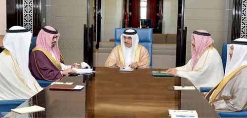 البحرين: الداخلية تطوّع مواطنين لحماية المساجد