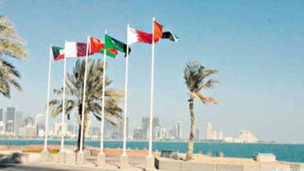 مشاورات خليجية لنقل قمة &rsquo;مجلس التعاون&rsquo; من قطر إلى الكويت أو السعودية
