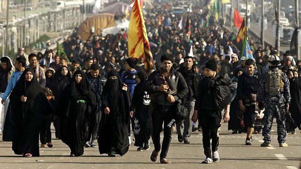 ملايين الزوار يواصلون سيرهم الى كربلاء لاحياء ذكرى الاربعين
