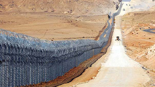 العدو يرفع درجة الاستنفار في القبة الحديدية