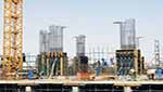 السعودية: كيف يستغلّ محمد بن سلمان المواطنين ليُنعش شركاته العقارية؟