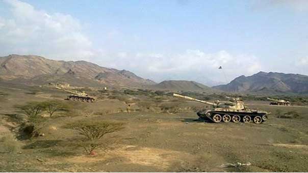 الجيش اليمني يسيطر على جبل الشجرة بتعز.. والأمن يعتقل 3 من أخطر الإرهابيين في الحديدة والبيضاء