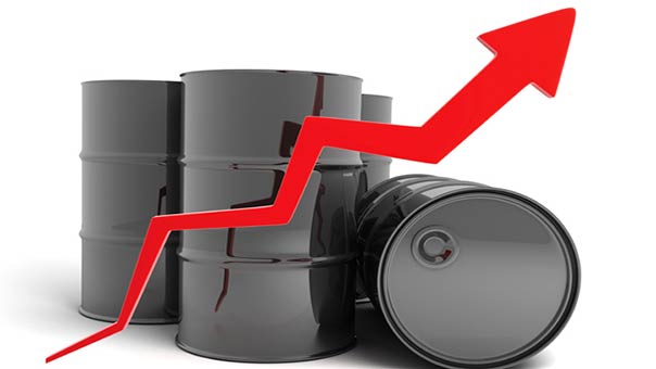 أسعار النفط تواصل الصعود بعد تأييد إيران لاتفاق الدوحة
