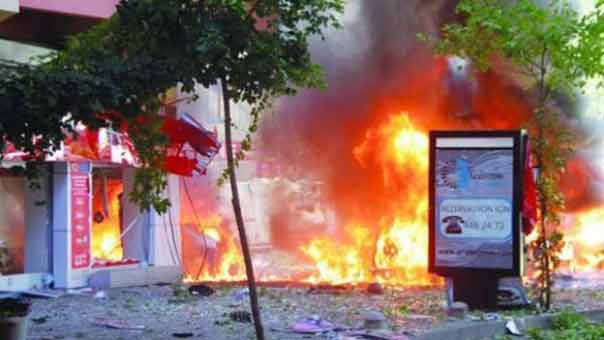 تركيا تستثمر تفجير أنقرة سياسيا وتتهم اكراد سوريا بتدبيره