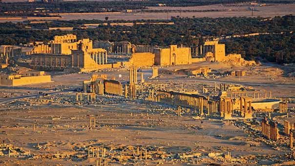 مدينة تدمر الأثرية في قبضة الجيش السوري بالكامل..وقيادة الجيش السوري تؤكد مواصلة مكافحة الإرهاب