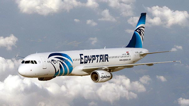اختطاف طائرة مصرية وإجبارها على الهبوط في قبرص