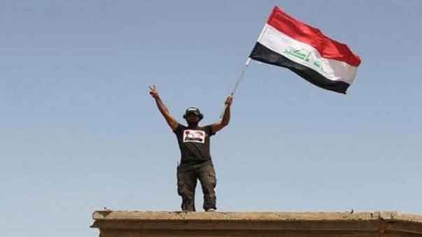 رفع العلم العراقي فوق &rsquo;مركز هيت&rsquo;