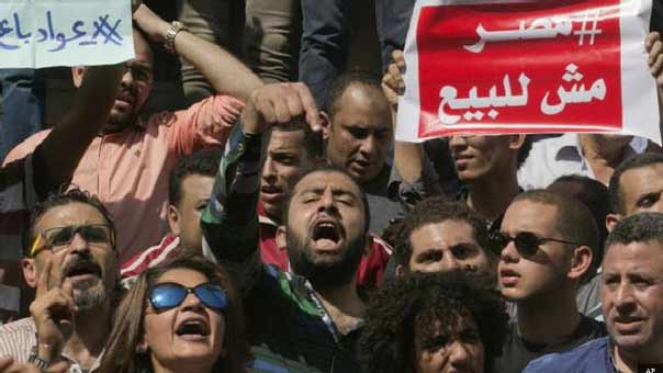 الداخلية المصرية تتوعد بالقمع عشية احتجاجات مرتقبة على اتفاق جزيرتي تيران وصنافير