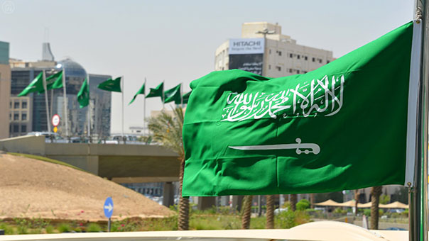 السعودية ستبيع سندات لتغطية عجز ميزانيتها