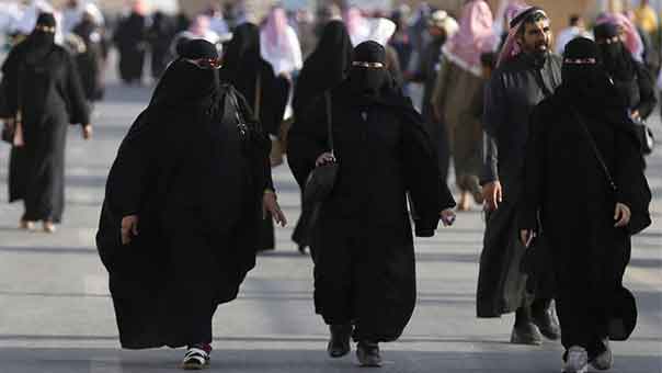 سعوديات يتجهن الى الكويت بحثًا عن وظائف