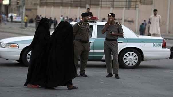 ضابط سعودي سابق ينحر زوجته
